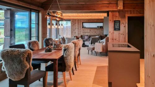 Al Municipality House | Modern Family Cabin Near Kikut In Geilo