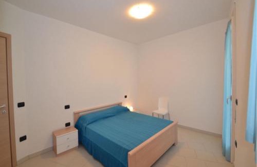 Rosapineta Apartment | Modern flat with private garden in Rosolina Mare