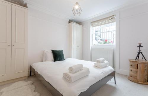 Camden Town Apartment | Modern Garden Apartment Camden