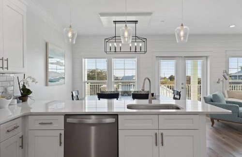 Riviera Beach House | Modern House with pool access near the beach!
