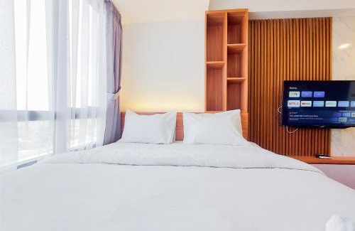 Semarang Apartment | Modern Look and Homey Studio Amartha View Apartment By Travelio