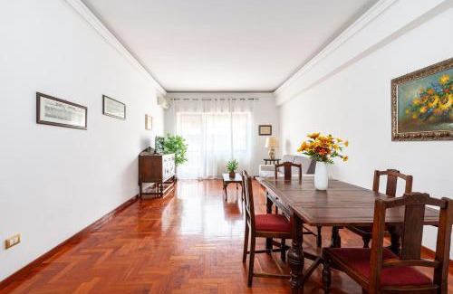 Quartiere XXXIII Lido di Ostia Ponente Apartment | Modern & Luxe - Spacious Apartment in Ostia