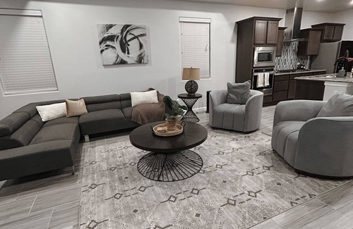 Las Cruces House | Modern New Home