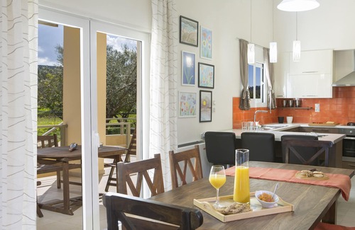 Apolpaina Villa | Modern newly built house 150m2, children friendly, in an olive grove 4000 sq