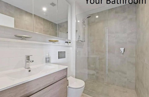 Kogarah Bed & Breakfast | Modern Penthouse like Shared Apartment with Ocean views