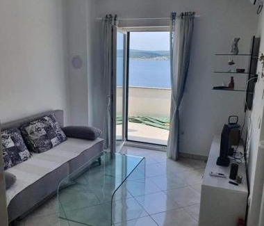 Maslenica Apartment | Modern Seeview Apartment Maslenica with Free WIFI, Free PARKING, 300m from Beach