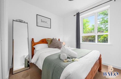 Clayton Apartment | Modern spacious 2Bedroom Apartment Great! Location by Etihad ManCity stadium& coop Live Arena