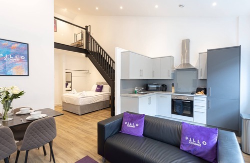 Cheetham Hill Apartment | Modern Spacious Duplex in the Heart of Manchester
