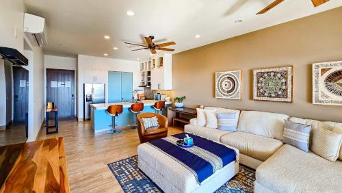 Los Cabos Apartment | Modern Stay Pool Terrace BBQ Resort Amenities
