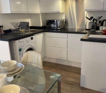 Queen's Gate Apartment | Modern studio in popular South Kensington location