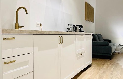 Funfhaus Apartment | Modern Style City Apartments