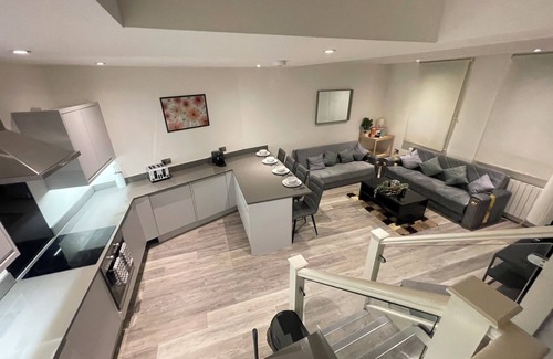 Nottingham City Centre Apartment | Modern Style in Nottingham City Center