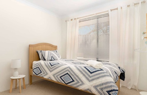 Falcon House | Modern, stylish and spacious 4BR home, sleeps 8, close to beach