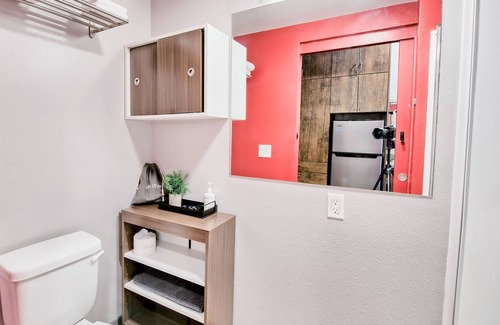 University District House | ⭐ Modern Tiny Studio 🌃 Free Parking, Hot Tub, Fitness Center, TV, WiFi, & More!