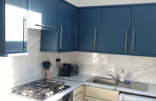Manchester House | Modern Townhouse-free Parking-game Room-w-ifi