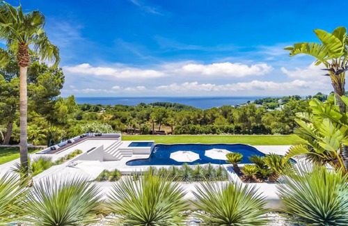 Puig Manya Villa | Modern Villa in the hills of Ibiza