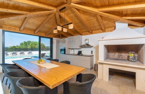 Karojba Villa | Modern Villa in Karojba with private pool.