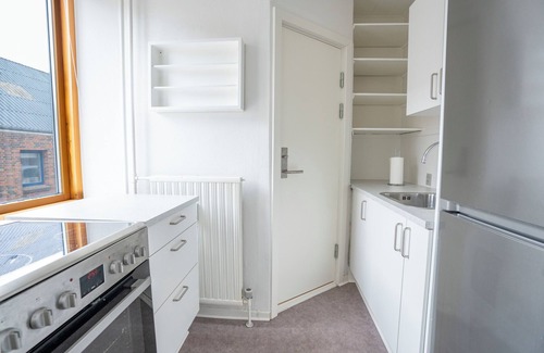Holstebro Apartment | Modernized Bed & Bath