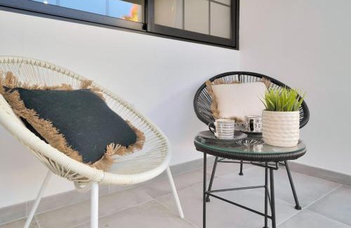 Marbella Apartment | Moderno estudio con wifi en Marbella Este - VISTAMAR 16 ESTUDIO