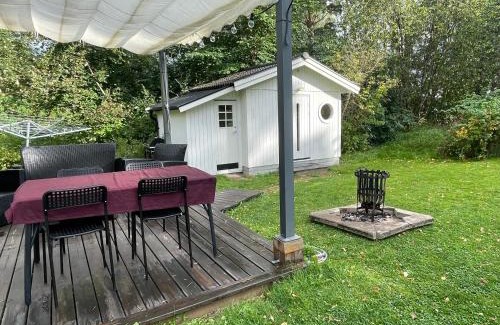 Ekero House | Modernt gästhus med två sovrum och sovmöjlighet för upp till fem personer