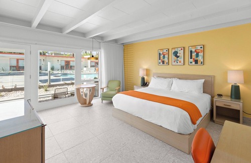 Palm Desert Hotel | Mojave Resort - Adults Only