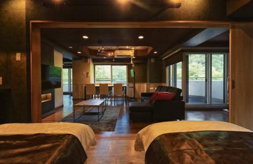 Minami Apartment | MolinHotels201-札幌市定山渓天然温泉に紅葉シーズン到来-W-beds2&S-beds4