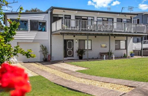 Mollymook Beach House | Mollymook Beach Haven - near ocean & golf course