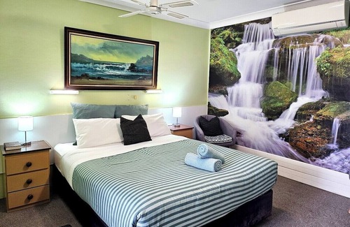 Mollymook Hotel | Mollymook Ocean View Motel Reward Long Stays - Over 18's Only