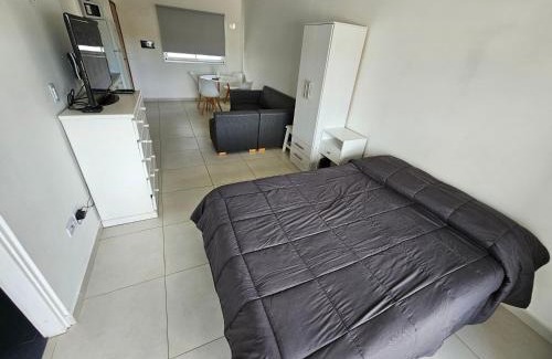 La Plata Apartment | Monoambiente con Cochera Cubierta a 300m del Hospital Español y 15 cuadras del Estadio Único