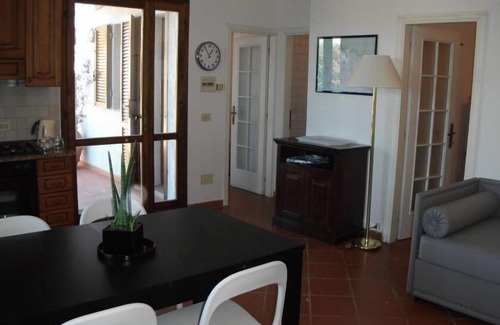 Cala Piccola House | Monte Argentario: House with patio in front of Giglio Island