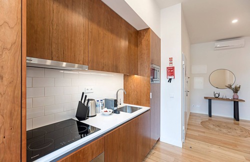 Uniao de Freguesias do Centro Apartment | Monte dos Judeus 26 by LovelyStay