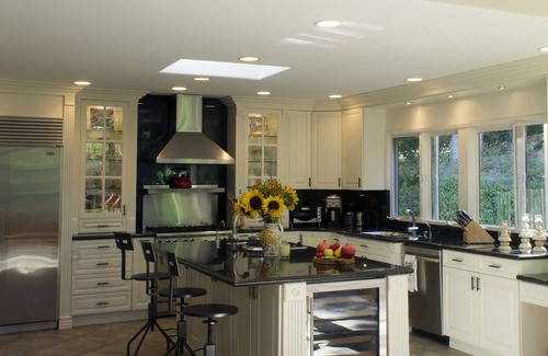 Montecito Villa | Montecito Ranch House with Stunning Sea & Ridge Views with Rooftop Terrace