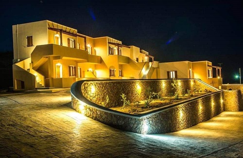 Fira Hotel | Moonlight Apartments