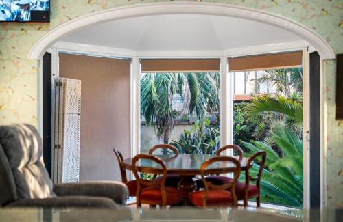 Beaconsfield House | MoonRakers - Heritage Charm in Fremantle