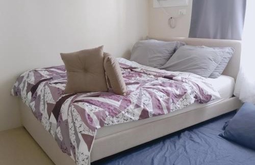 Barangay 29 Hotel | Moore HQ 1BEDROOM Avida Tower 2