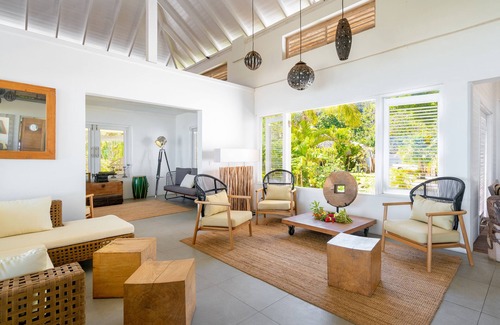 Moorea-Maiao Hotel | Moorea Beach Lodge