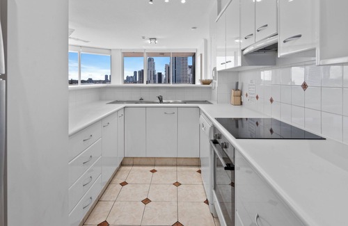 Surfers Paradise Apartment | Moorings On Cavill