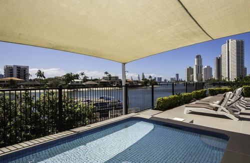 Surfers Paradise Apartment | Moorings On Cavill