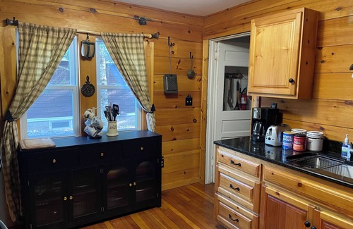 Old Forge House | Moose River Bungalow Rustic 3BR all year round