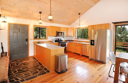 Lazy Acres House | Moose Tracks - Roam Property Management