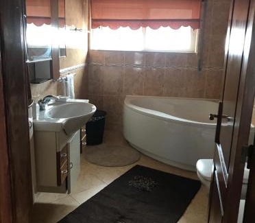 Belinho House | Moradia Com Piscina T4