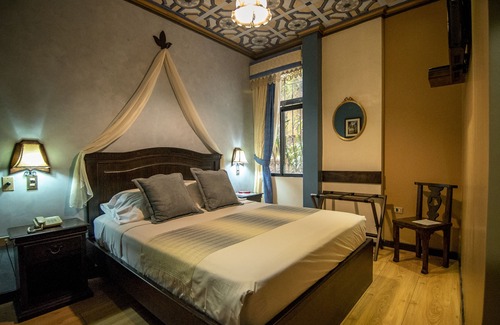 San Blas Hotel | Morenica del Rosario