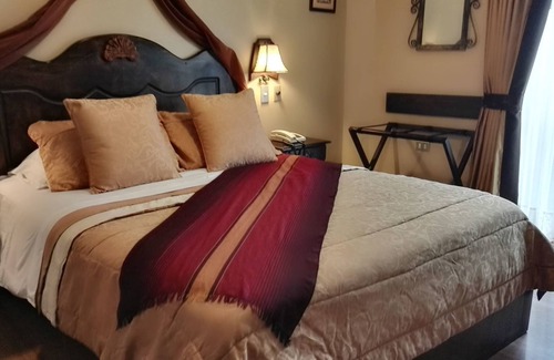 San Blas Hotel | Morenica del Rosario