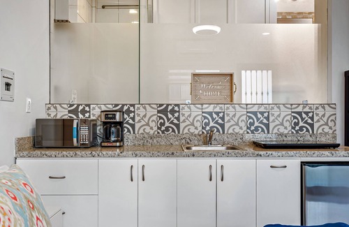 Downtown Cabo San Lucas House | Morgan Residences 603 @ Boutique Hotel with pool, gym & spa