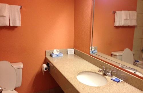 West Meadowbrook Hotel | Motel 6-Fort Worth, TX - Downtown East