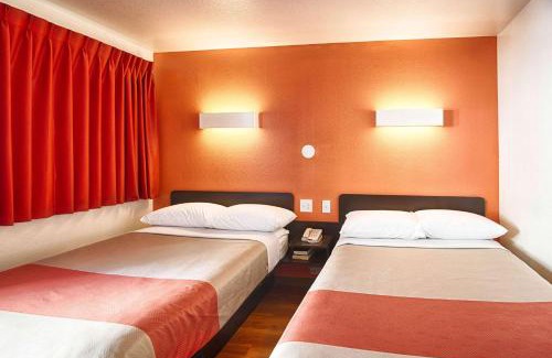 Mammoth Lakes Hotel | Motel 6-Mammoth Lakes, CA