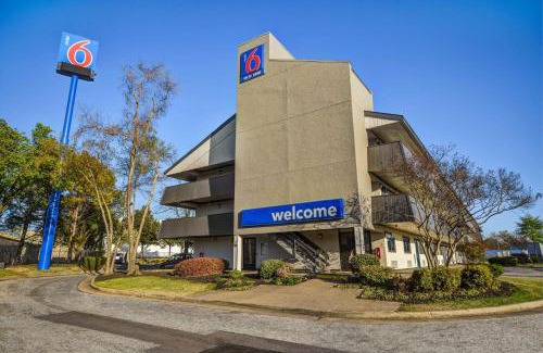 Medical District Hotel | Motel 6-Memphis, TN - Downtown