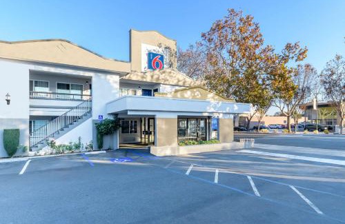 St. Leo's Hotel | Motel 6-San Jose, CA - Convention Center