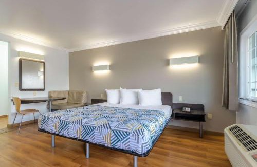 St. Leo's Hotel | Motel 6-San Jose, CA - Convention Center