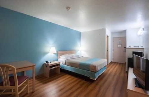 Seaside Hotel | Motel 6 Seaside, OR